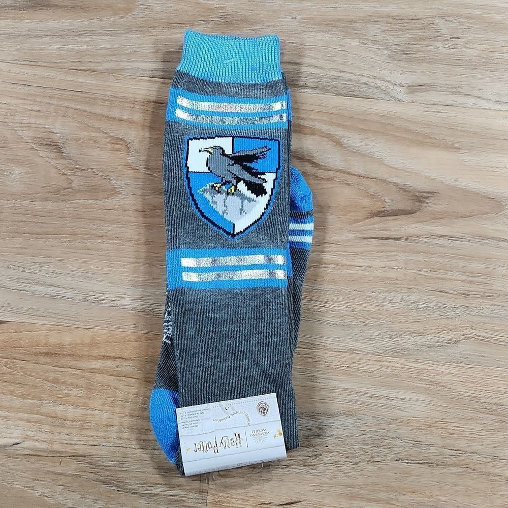 🩵NWT Harry Potter Blue & Gray Ravenclaw Scarf & Socks Accessory Set - Picture 6 of 11